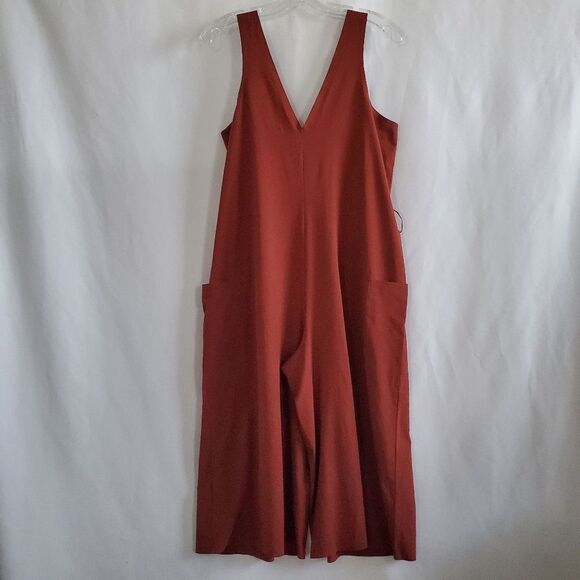 Athleta Women's Jumpsuit Medium Petite Burgundy Sarasota Wide Leg Sleeveless - Picture 2 of 15